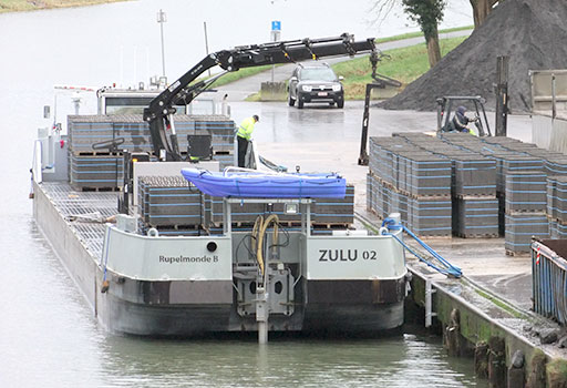 Pallet Shuttle Barge Zulu